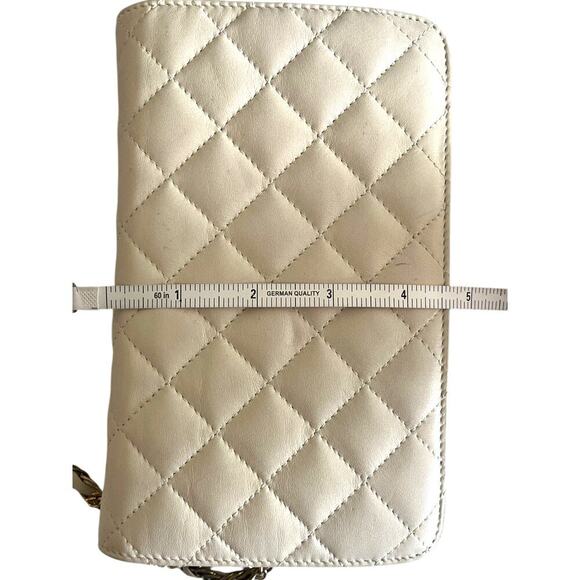 Vintage Bloomingdales Ivory White Quilted Womens Crossbody Handbag Chain - Picture 7 of 11